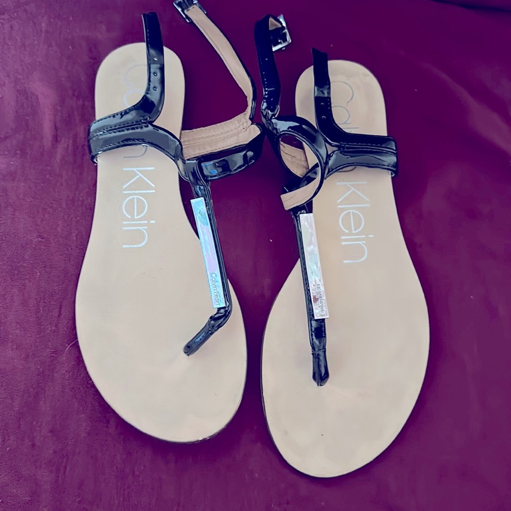🤩 Calvin Klein logo Thong flat sandals 🤩